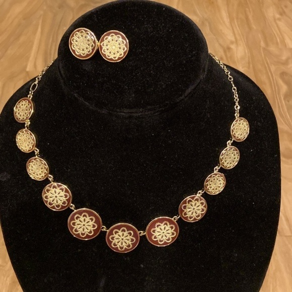 Necklace Earring Set Burgundy Lacquer Gold Tone - Picture 1 of 4